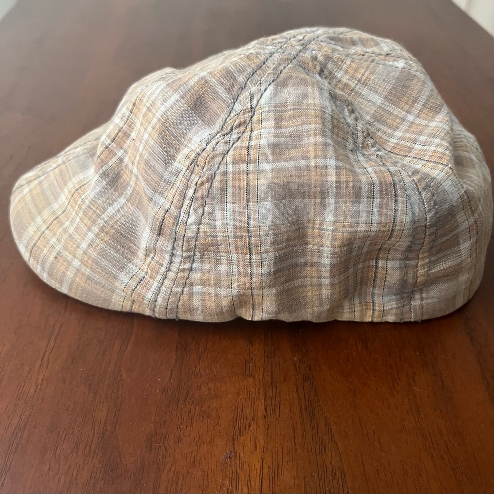 Vintage Crown Co. Brand sz M/L flat cap, ivy cap,  in neutral check fabric